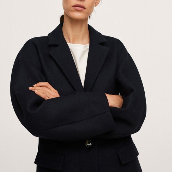 Buttoned wool coat - Picture 3 of 8